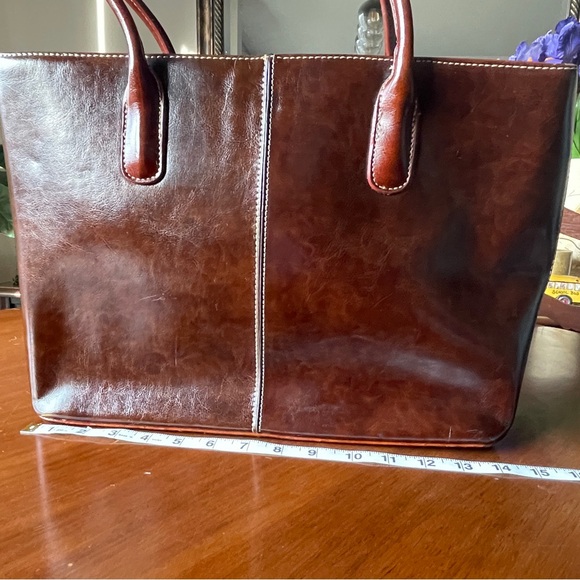 Vintage Beautiful Brown Leather Handbag - Picture 10 of 12
